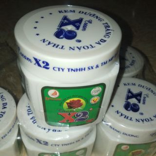 Kem dưỡng body x2