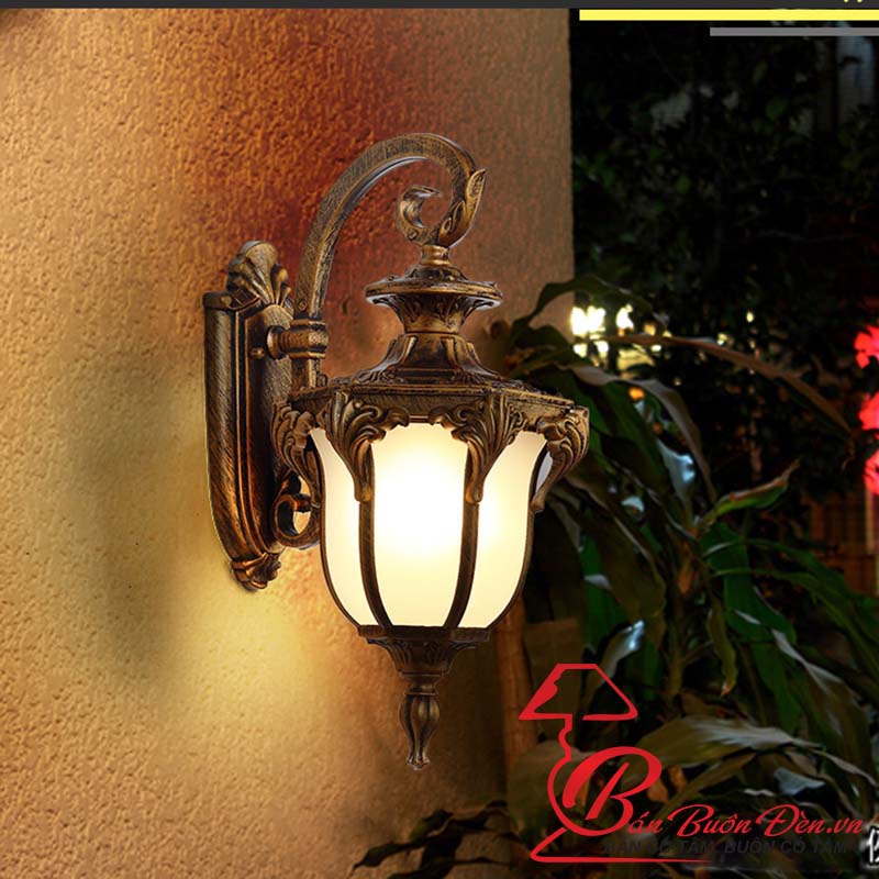 Đèn Gắn Tường Ngoài Trời ĐÈN TRANG TRÍ GIÁ BUÔN  Thiết Kế Theo Phong Cách Châu Âu Khung Nhôm Chắc Chắn 028