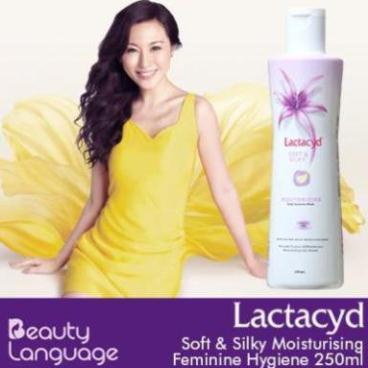 Dung dịch vệ sinh phụ nữ Lactacyd Soft &amp; Silky (Chai 150ml)