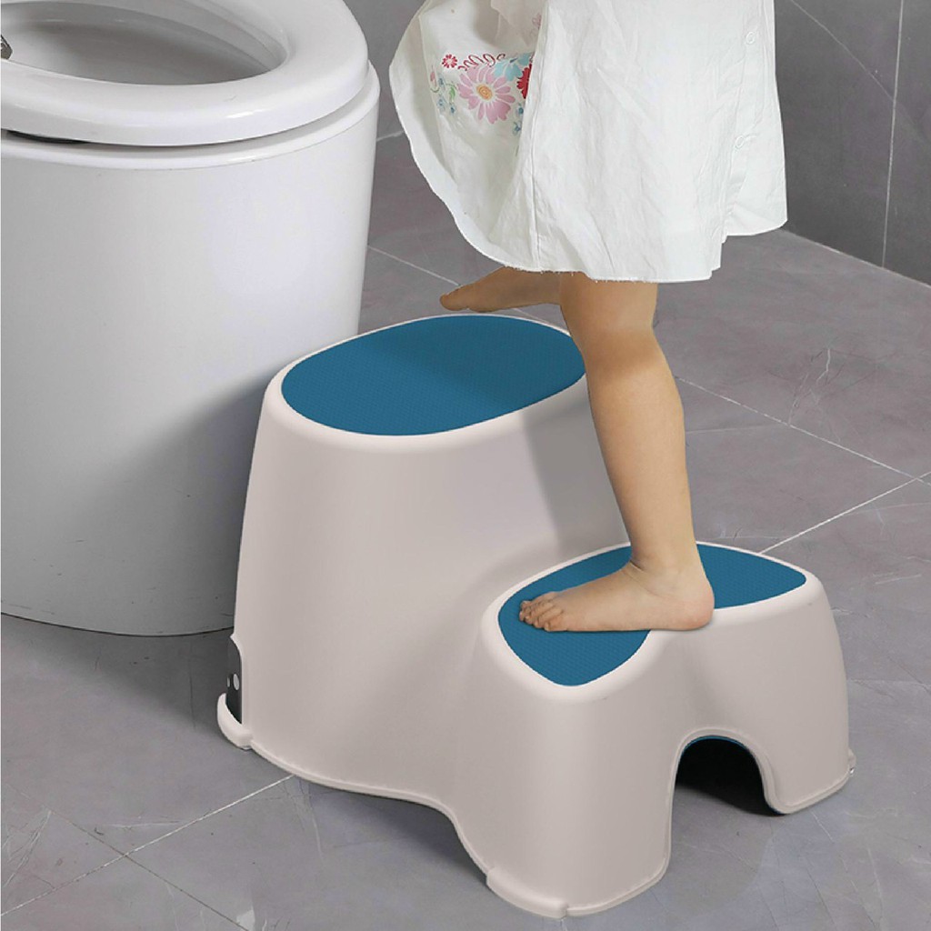 Ghế bậc kê chân ngồi toilet cho bé HOLLA