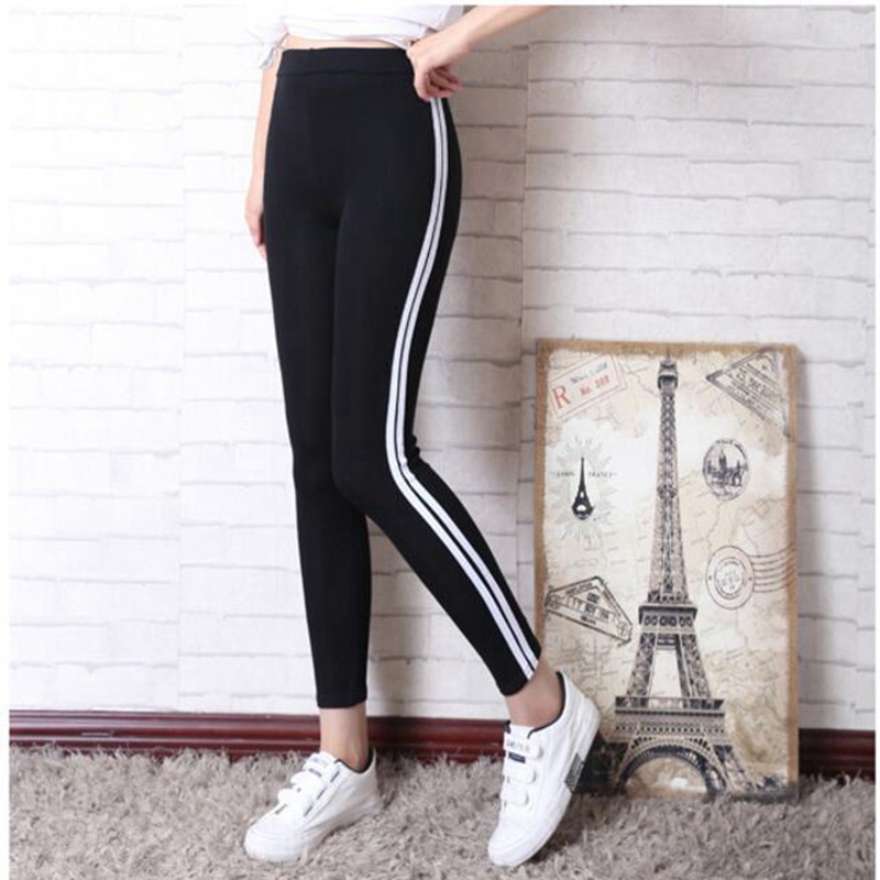 Zara Quần Legging Thể Thao Kẻ Sọc Trắng Đen Thời Trang Năng Động