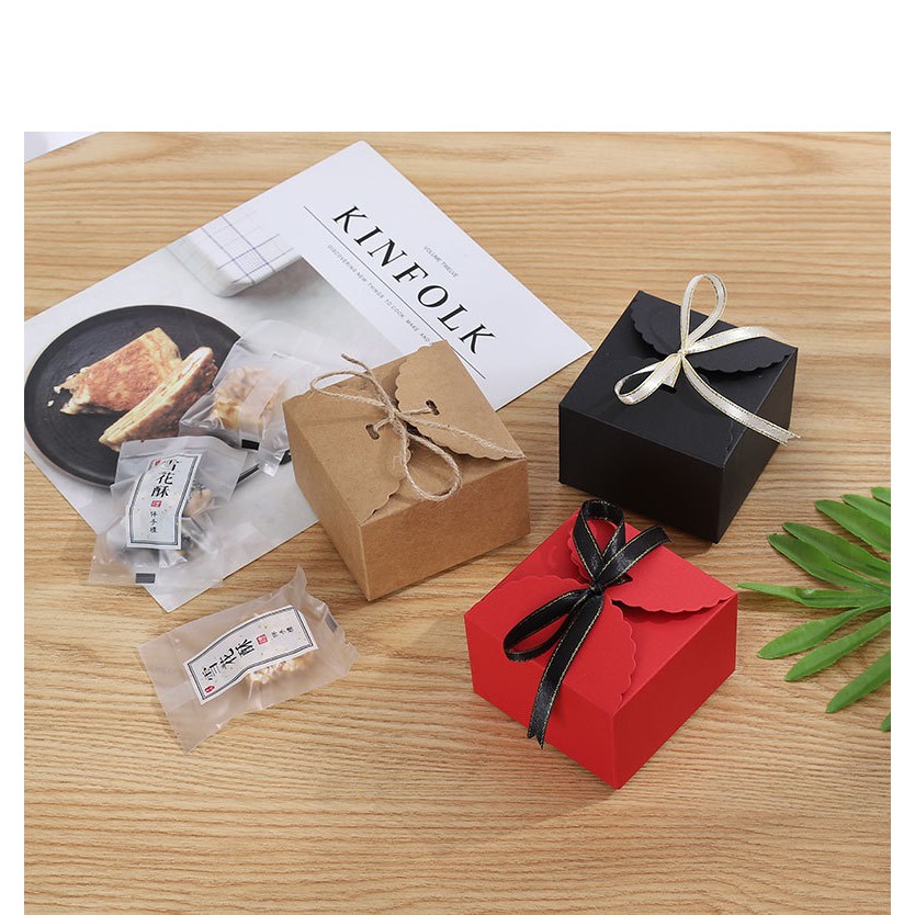 Hộp đựng quà, bánh kraft vuông - TQ07