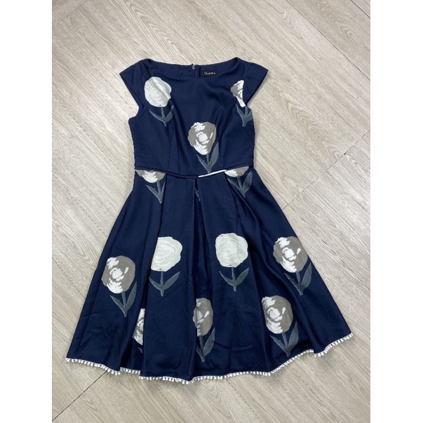 Đầm midi dress dáng xòe cao cấp xịn xò