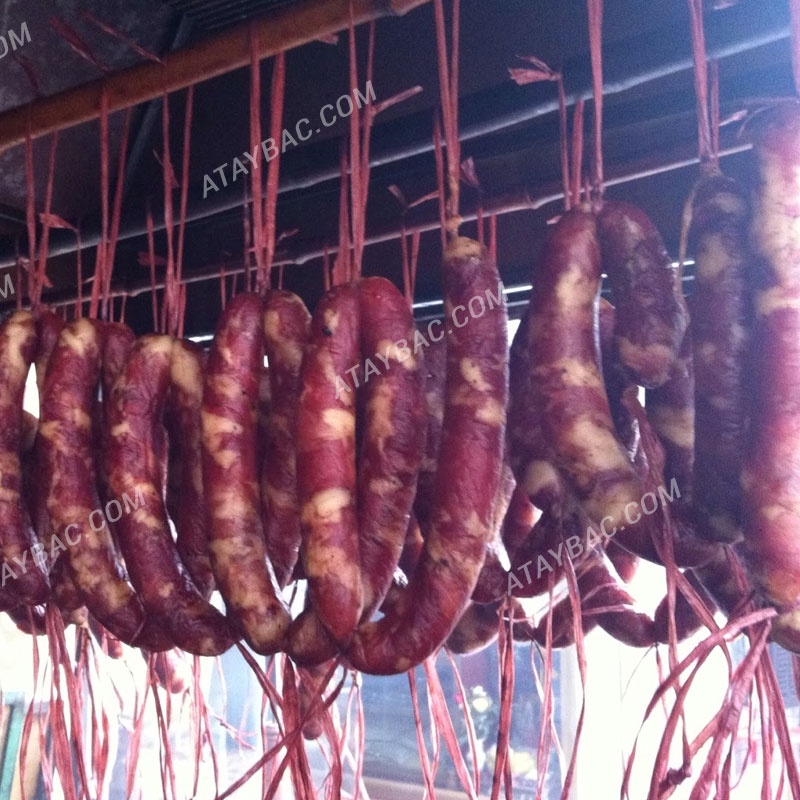 Lạp xưởng gác bếp gói 500gram (tặng kèm chẩm chéo) - Đặc sản Sơn La | BigBuy360 - bigbuy360.vn