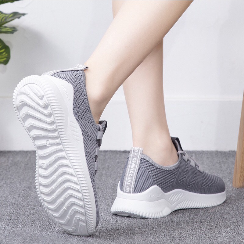 sẵn hàng giày thể thao nữ,giày tập gym chạy bộ đế mềm, nhẹ-giày sneaker siêu hot 2022