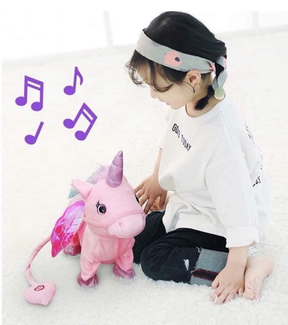 Đồ chơi ngựa pony biết đi biết hát biết hí và lắc mông.