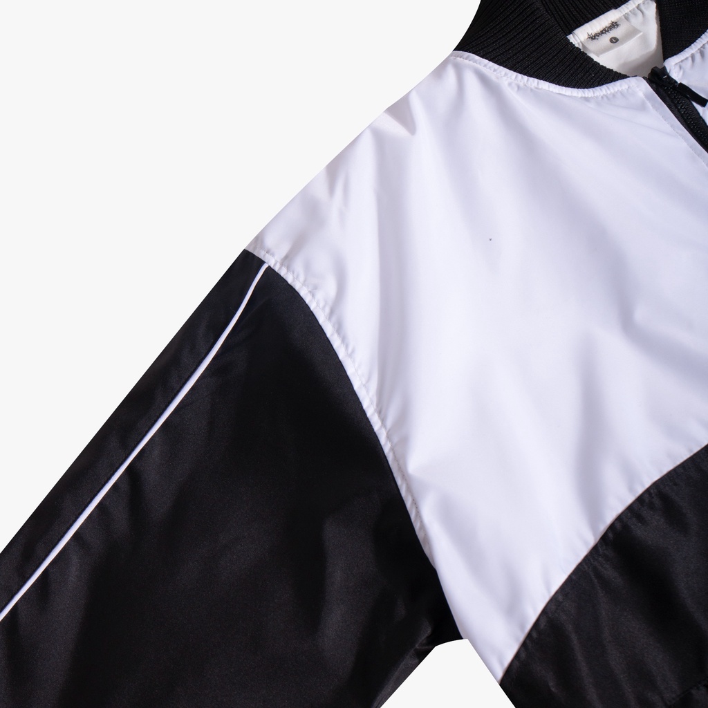 Áo khoác BADNOTGOOD BNG CLUB màu sắc Trắng - Đen