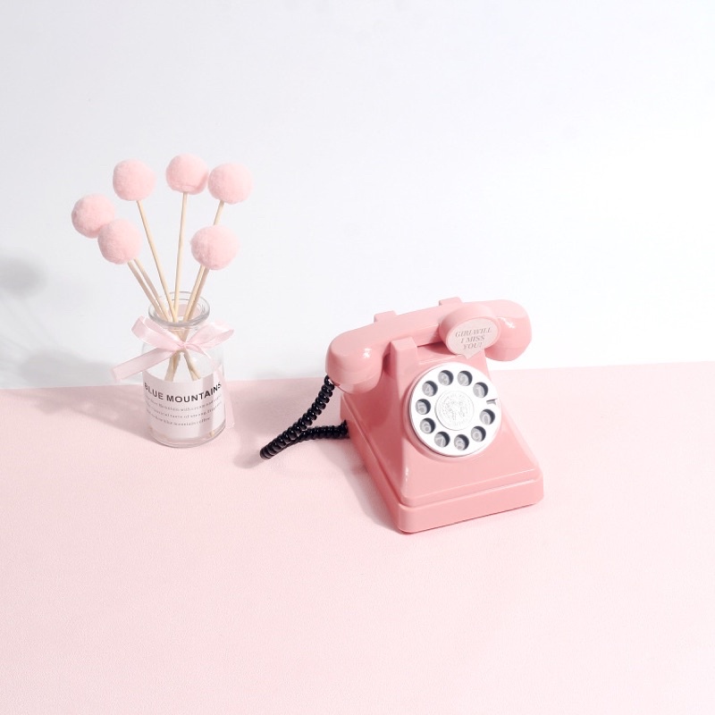 Điện thoại tiết kiệm màu hồng dễ thương