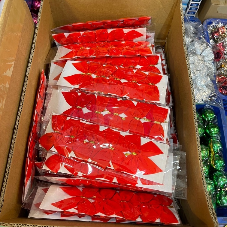 Nơ vải trang trí cây thông