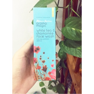 Sữa rửa mặt Aroma Magic white tea and chamomile tinh chất trà trắng,hoa cúc