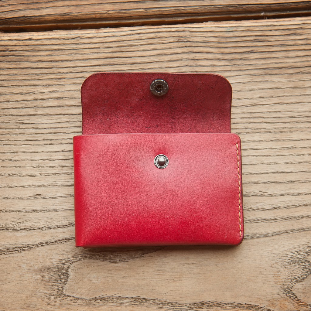 Ví da gập đôi thiết kế độc đáo và nhỏ gọn màu đỏ, sản phẩm handmade da bò thật, miễn phí khắc tên cho KH - DT28769