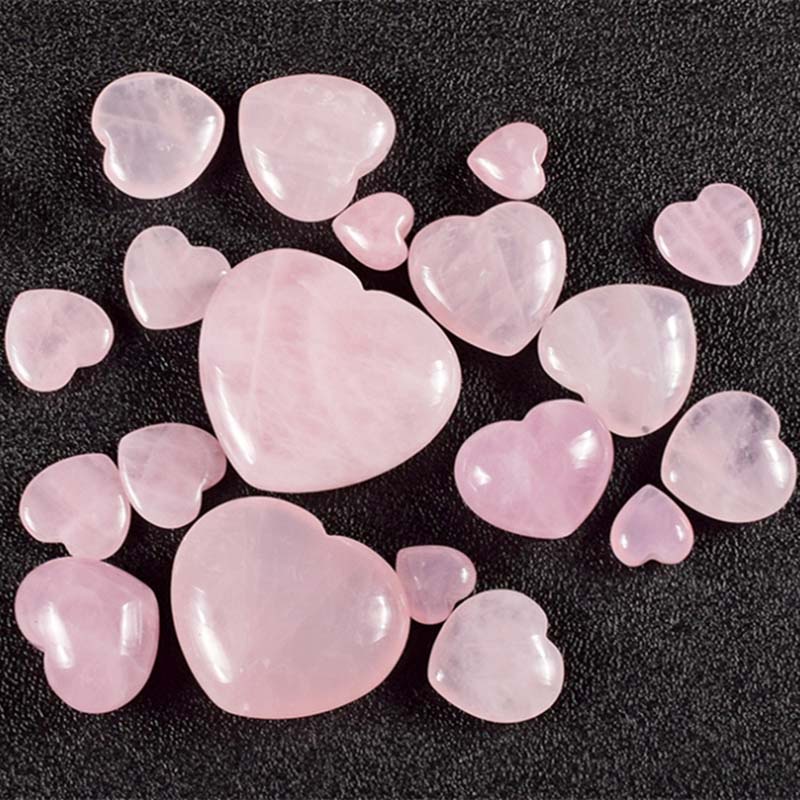 Đá thạch anh pha lê hình trái tim màu hồi tuyệt đẹp với 3 kích cỡ dùng làm đồ trang sức thủ công