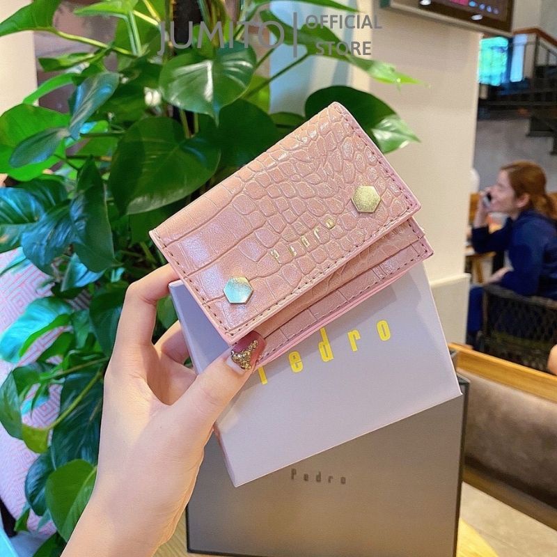 Ví Pe.dro mini vân cá sấu gập gọn nhiều ngăn đựng thẻ phối nút đẹp mới lạ JUMITO T1.075.HO