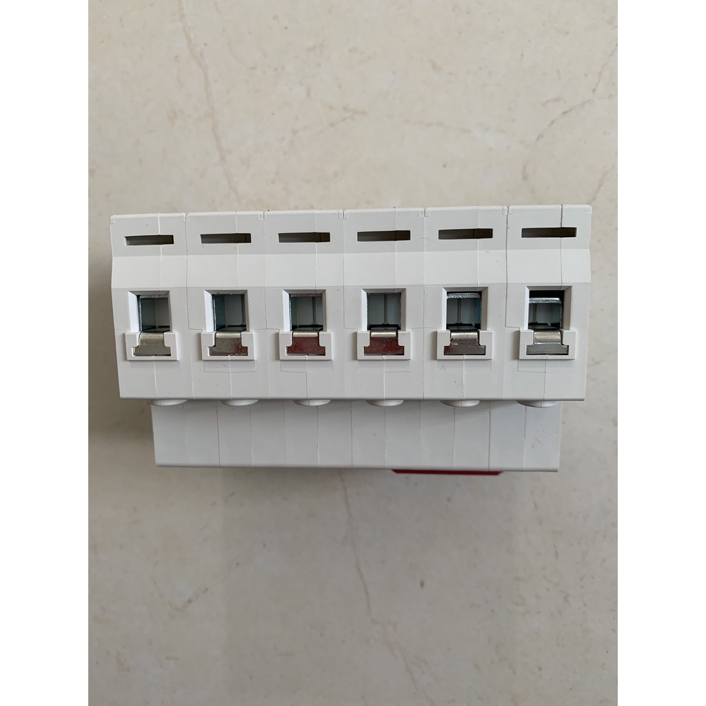 Attomat đảo chiều 3P 63A, Cầu dao đảo chiều 3P 63A SNB1-63 LW