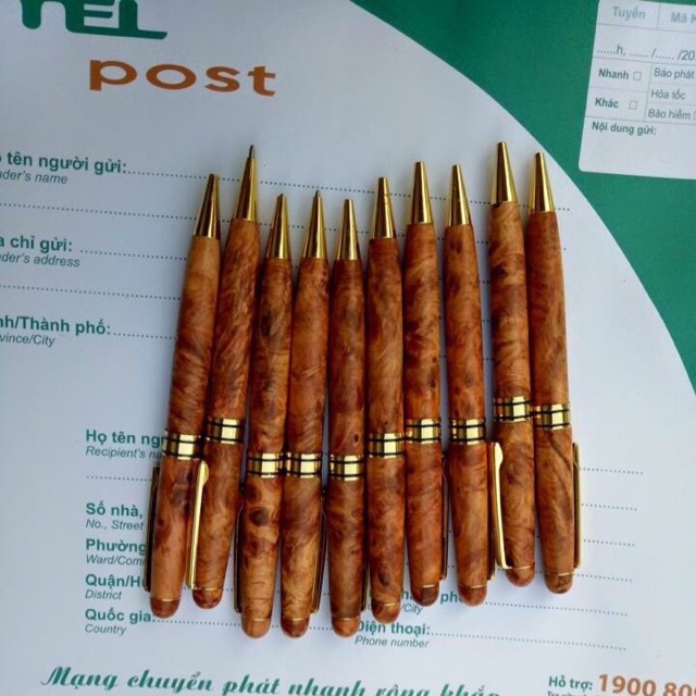 Bút gỗ nu huyết long