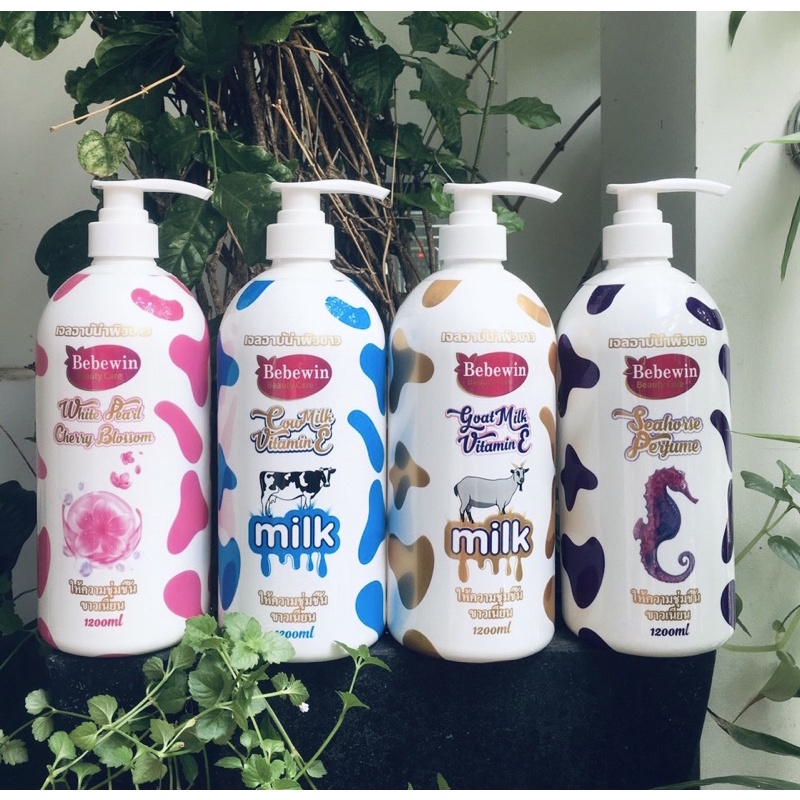 - Sữa tắm trắng da Bebewin chai 1200ml