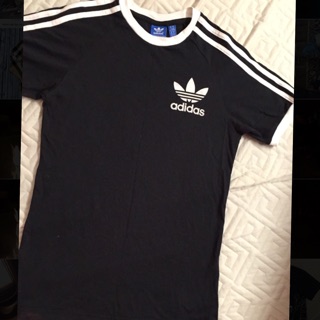 Áo Adidas