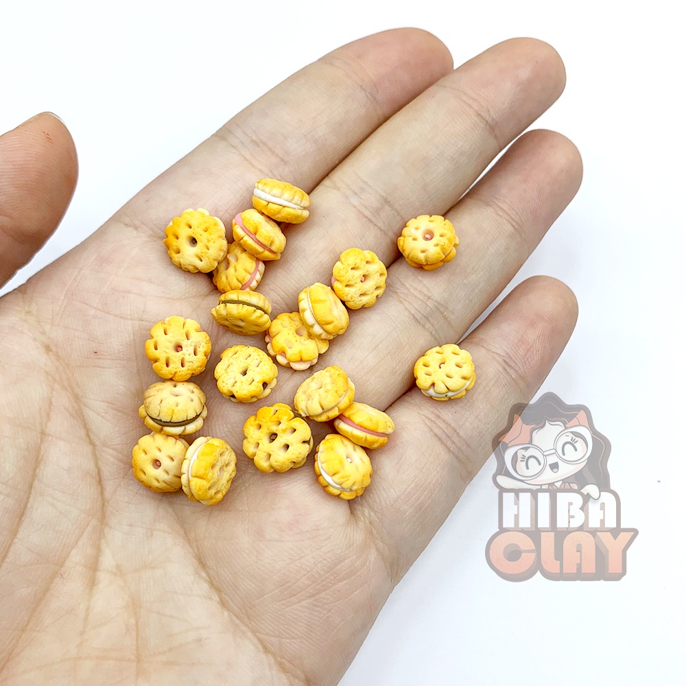 Bánh quy nhân kem Mini Food , đồ ăn mini mô hình cho búp bê DIY (1 bánh)