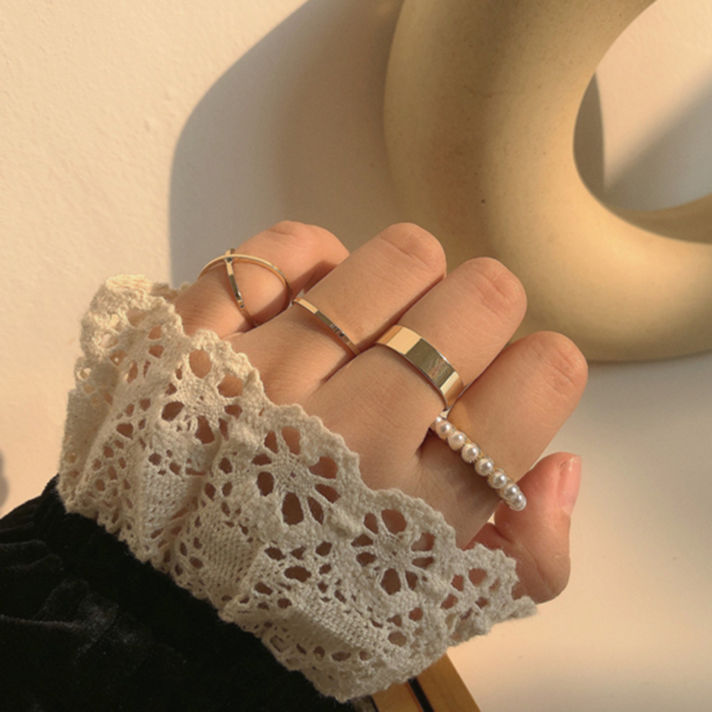 4 Nhẫn đính ngọc trai phong cách retro thời trang cá tính