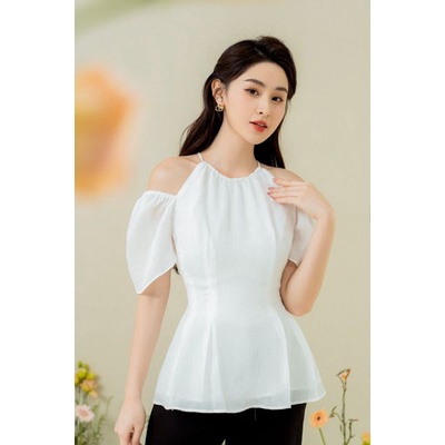Áo cổ yếm chun vai chiết ly TIINSTORE AHN377