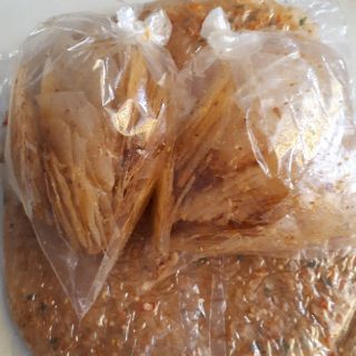 Bịch 100gr bánh tráng trộn muối nhuyễn tỏi phi siêu ngon Tây Ninh!