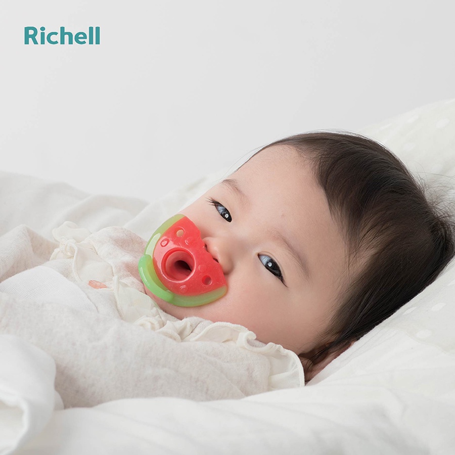 Ti Giả Richell Silicone Phát Triển Cơ Miệng Cho Bé Từ 3m+ ( Có Hộp Đựng )