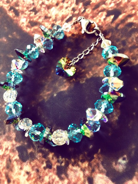 Vòng Tay Phalê Áo kiểu Romance