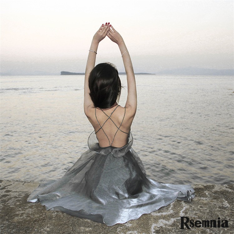 Đầm dáng xòe mini hai dây Emilyshop