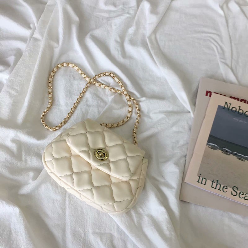 Túi Đeo Chéo Một Bên Vai Hình Thoi Phối Dây Xích Dễ Phối Đồ Thời Trang Mùa Hè Cho Nữ