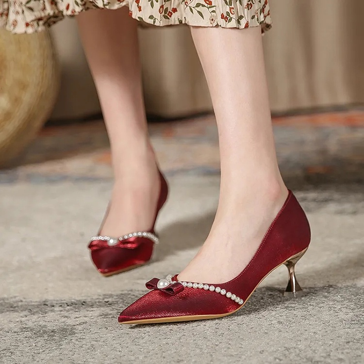 Giày cao gót 6cm mũi nhọn trang trí ngọc trai giả phong cách Pháp sành điệu