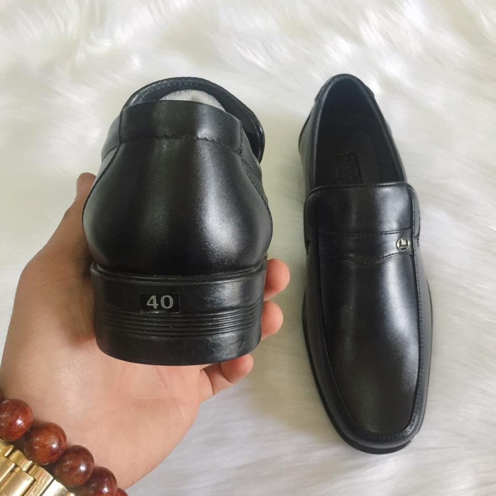 sale 12-12 Giầy trung niên đen trơn da mềm mũi vuông may đế