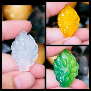 Dây chuyền hồ ly chín đuôi xòe màu xanh, vàng, trắng kèm dây đeo cổ