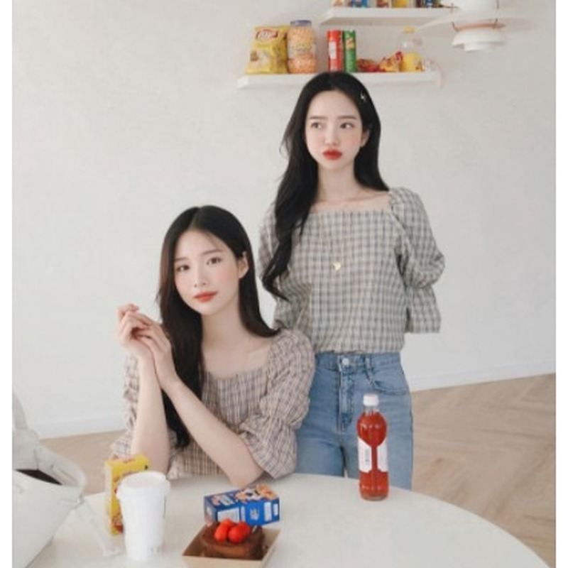 Áo kiểu phối sọc caro phong cách thời trang Hong Kong cá tính cho phái nữ | BigBuy360 - bigbuy360.vn