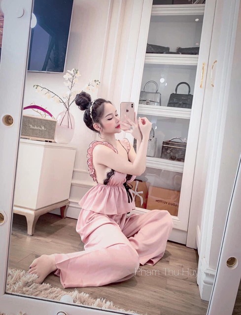 Bộ Lụa 2 Dây Bèo có mút ngực Cực Đẹp 40-65kg vừa