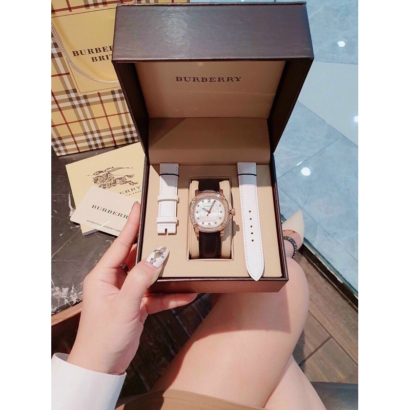 Set đồng hồ nữ Burberry hàng hiệu Lutos Watch .