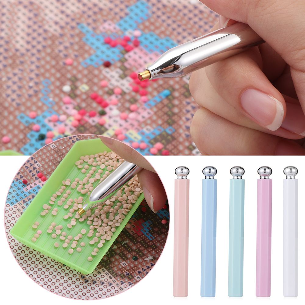 Bộ Dụng Cụ Làm Tranh Đính Đá 5D Họa Tiết Son Môi Độc Đáo DIY