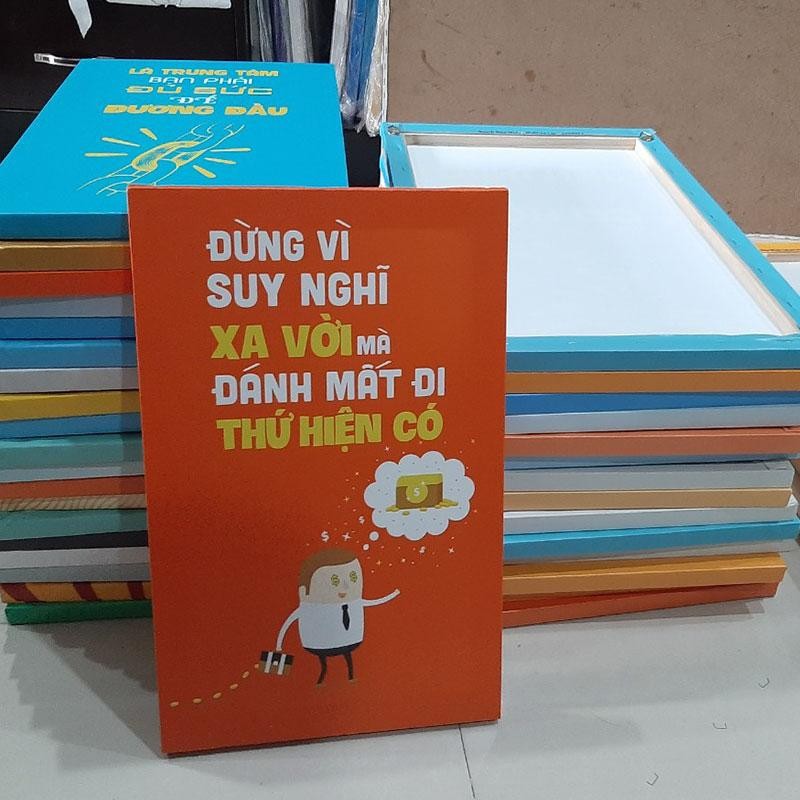 Tranh canvas tạo động lực “cách duy nhất để tạo nên sự nghiệp vĩ đại là yêu những gì bạn làm” – W4893