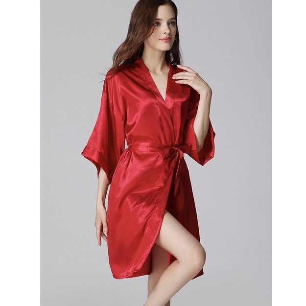 Áo choàng lụa thêu chữ nổi cực đẹp A100