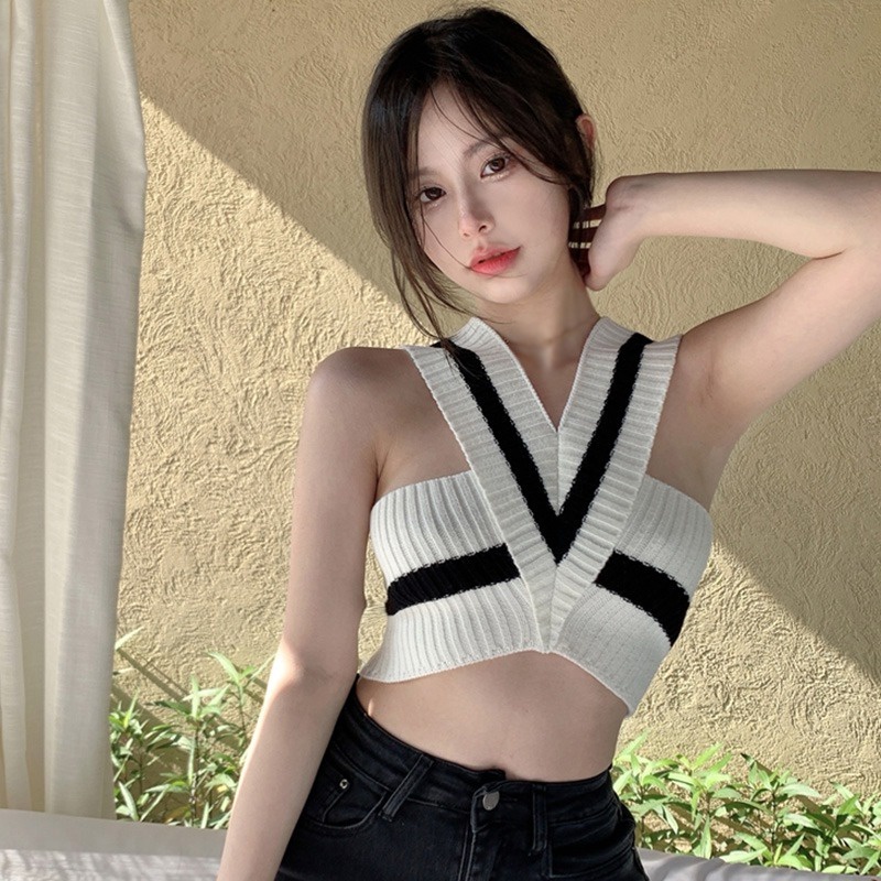 Áo Croptop Dệt Kim Sát Nách Cổ Chữ V Ôm Dáng Thời Trang Cho Nữ