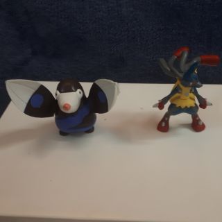 Mô hình Pokemon Mega Lucario