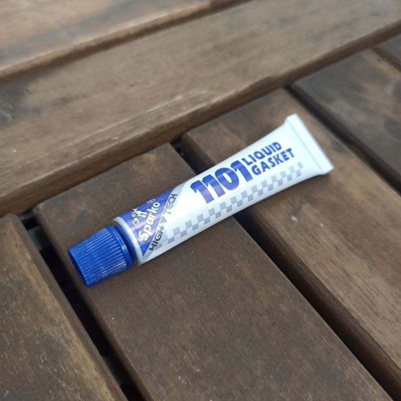 Keo dán ron xe máy loại tốt