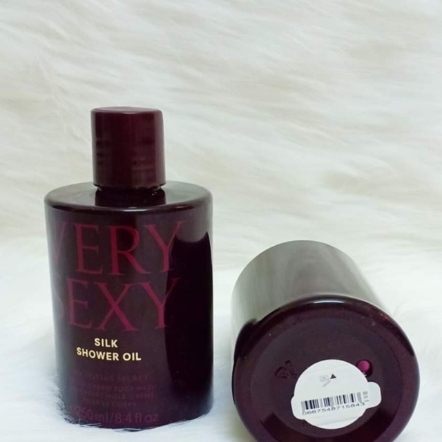 Sữa Tắm Nước Hoa Very Sexy Silk Shower Oil Victoria's Secret 250ml