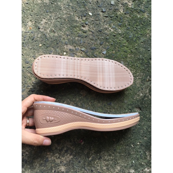 Xuồng tim 6cm móc giày len