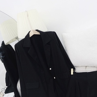 SET ÁO VEST ĐEN NÚT TAY DÀI + QUẦN SHORT (KHÔNG KÈM LÓT TRẮNG)