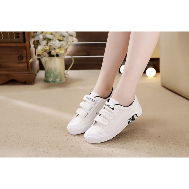 Giày Thể Thao Canvas Đế Bằng Size Lớn 40 41 Màu Trắng Đen Thời Trang Mùa Hè Cho Nữ Size 42 43