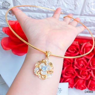 Kiềng cổ nữ dạng trơn nhuyễn mặt hoa xoáy nhỏ đính đá thiết kế cao cấp Orin D4969