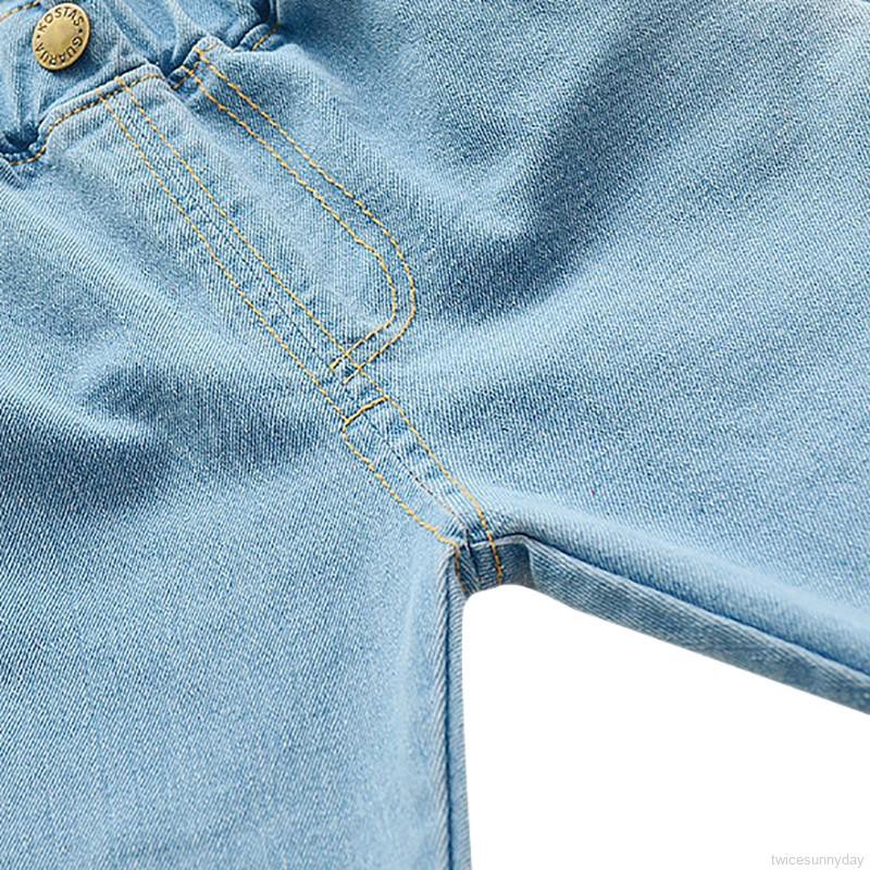 Set áo chấm bi dài tay cổ tròn + Quần jeans dài lưng cao thời trang cho bé gái