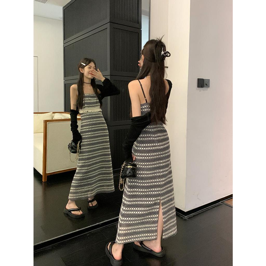 Đầm Hai Dây Dệt Kim Thời Trang 63814