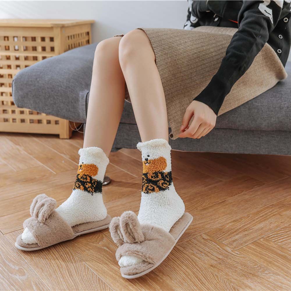 Vớ lông cừu san hô ấm áp in họa tiết hoạt hình dễ thương cho nữ TAYLOR1