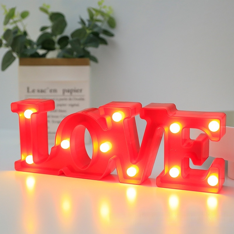 Đèn LED hình chữ love xinh xắn dùng trang trí nhà cửa